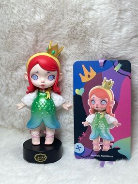 Laura Mermaid Nightdress Collectible Figure - Green